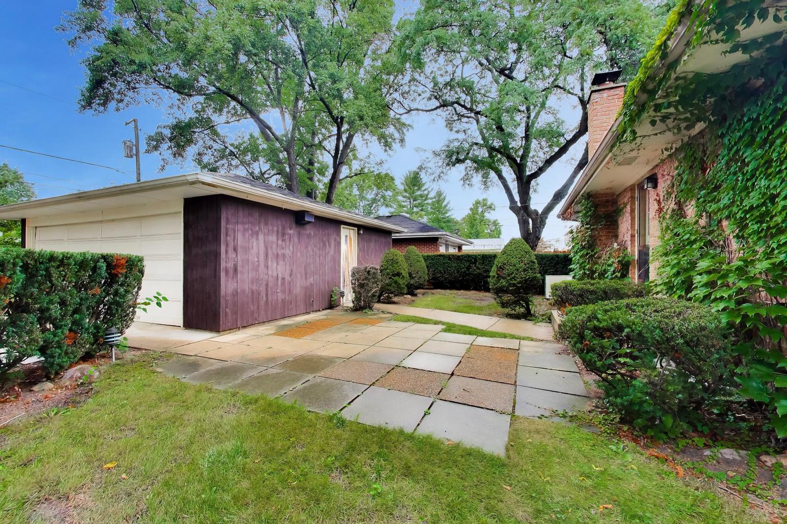 200 North Maple Street Mount Prospect, IL 60056 - Photo 32 of 36 Gallery Image 32