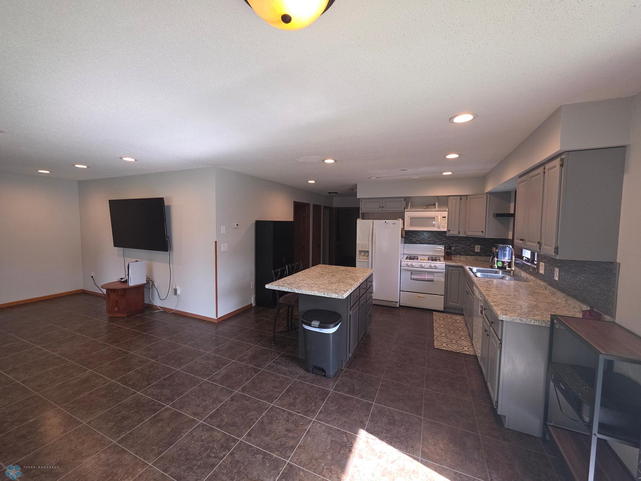 221 Gay Street Rutland, ND 58067 - Photo 8 of 39