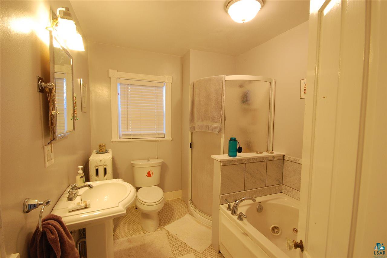 4727 London Road Duluth, MN 55804 - Photo 4 of 9 Gallery Image 4