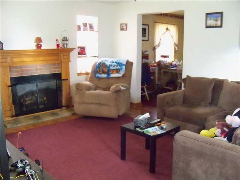 1108 Holmes Street McKees Rocks, PA 15136 - Photo 2 of 14 Living Room.
