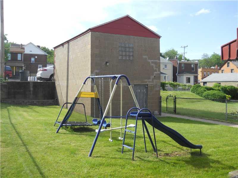 1108 Holmes Street McKees Rocks, PA 15136 - Photo 13 of 14 Yard/Garden.