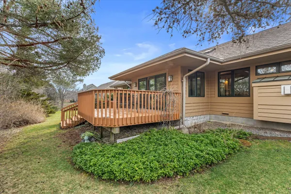 $619,900 | 3381 Highpointe Drive, New Berlin, WI 53151