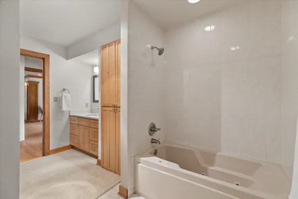 $619,900 | 3381 Highpointe Drive, New Berlin, WI 53151