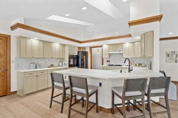 $619,900 | 3381 Highpointe Drive, New Berlin, WI 53151