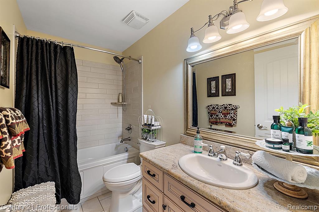9916 King Road Davisburg, MI 48350 - Photo 37 of 63 Gallery Image 37