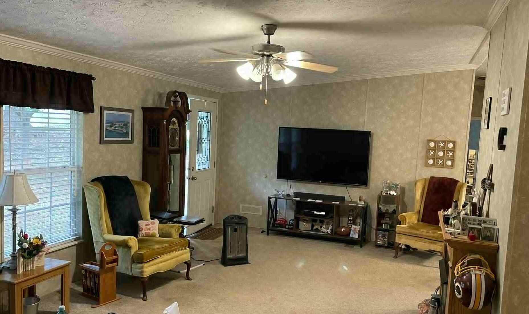 1431 Thomasson Mill Road Goodview, VA 24095 - Photo 3 of 10 Door