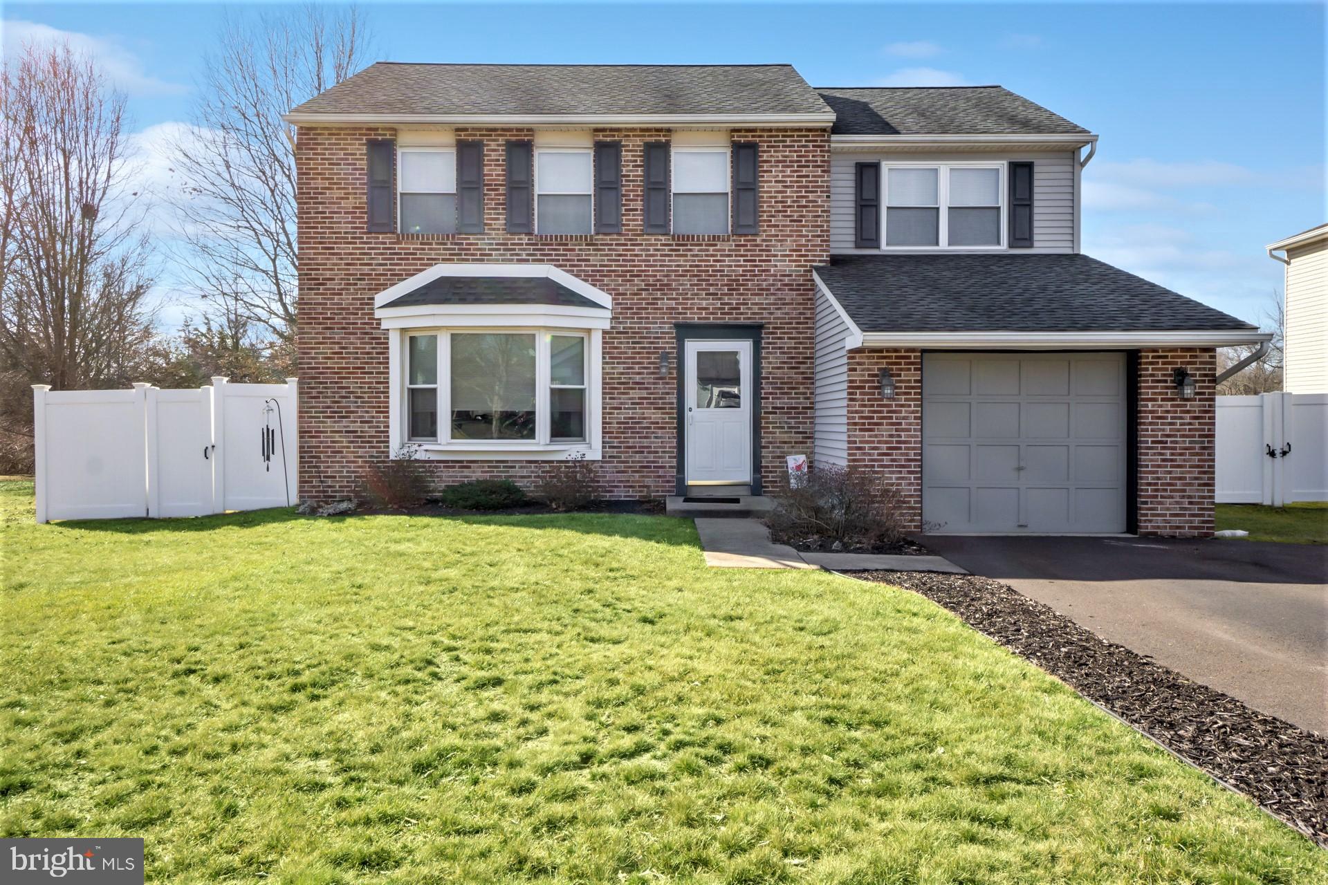208 Cable Car Road Quakertown, PA 18951 - Photo 2 of 40 Gallery Image 2