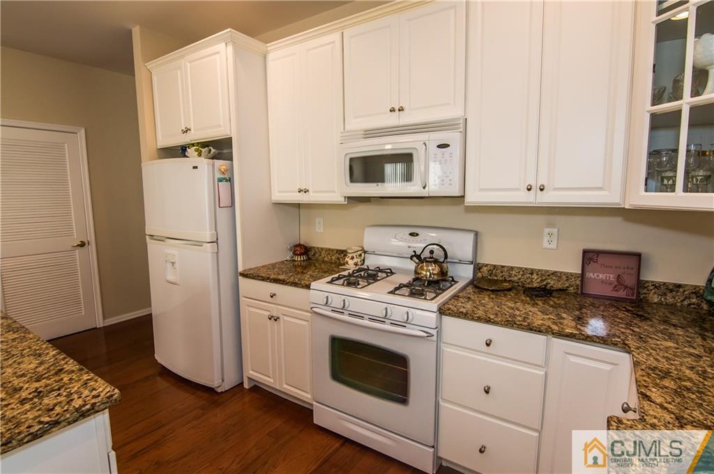 79 Yates Road Manalapan, NJ 07726 - Photo 13 of 25 Gallery Image 13