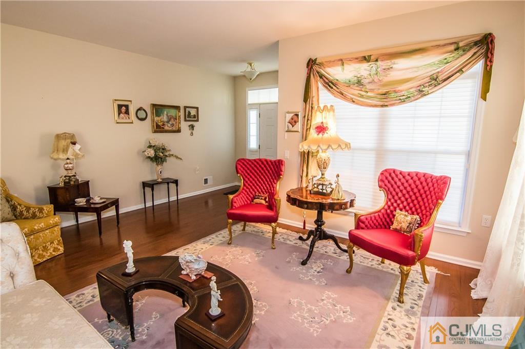 79 Yates Road Manalapan, NJ 07726 - Photo 5 of 25 Gallery Image 5