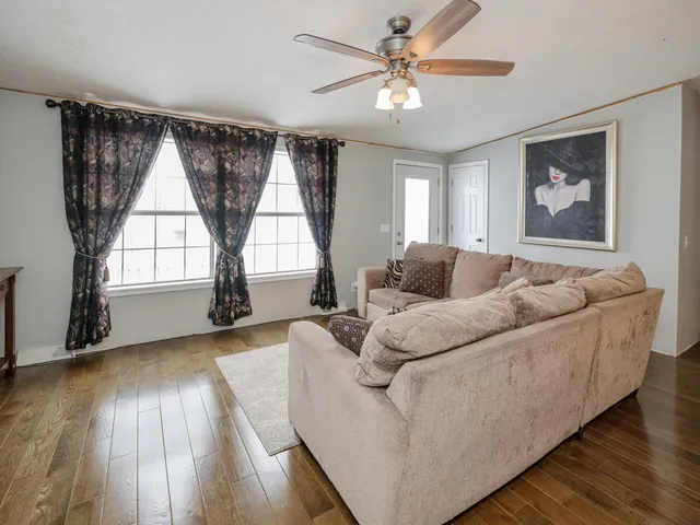 $379,000 | 38918 37 1/2 Street, Paw Paw, MI 49079