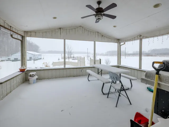 $379,000 | 38918 37 1/2 Street, Paw Paw, MI 49079