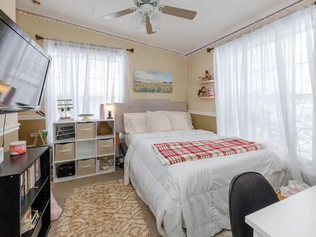 $379,000 | 38918 37 1/2 Street, Paw Paw, MI 49079