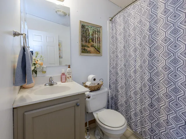 $379,000 | 38918 37 1/2 Street, Paw Paw, MI 49079