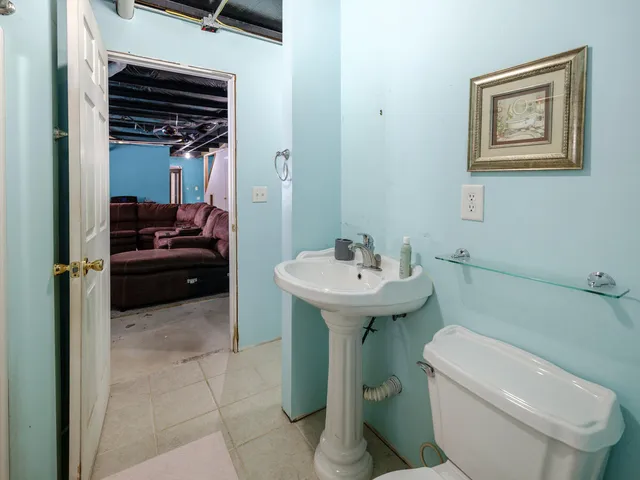 $379,000 | 38918 37 1/2 Street, Paw Paw, MI 49079