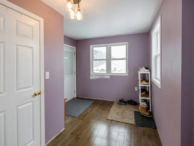 $379,000 | 38918 37 1/2 Street, Paw Paw, MI 49079