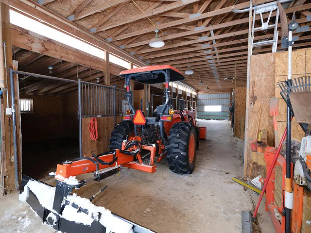 $379,000 | 38918 37 1/2 Street, Paw Paw, MI 49079