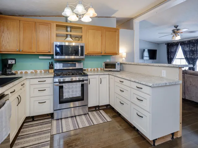 $379,000 | 38918 37 1/2 Street, Paw Paw, MI 49079