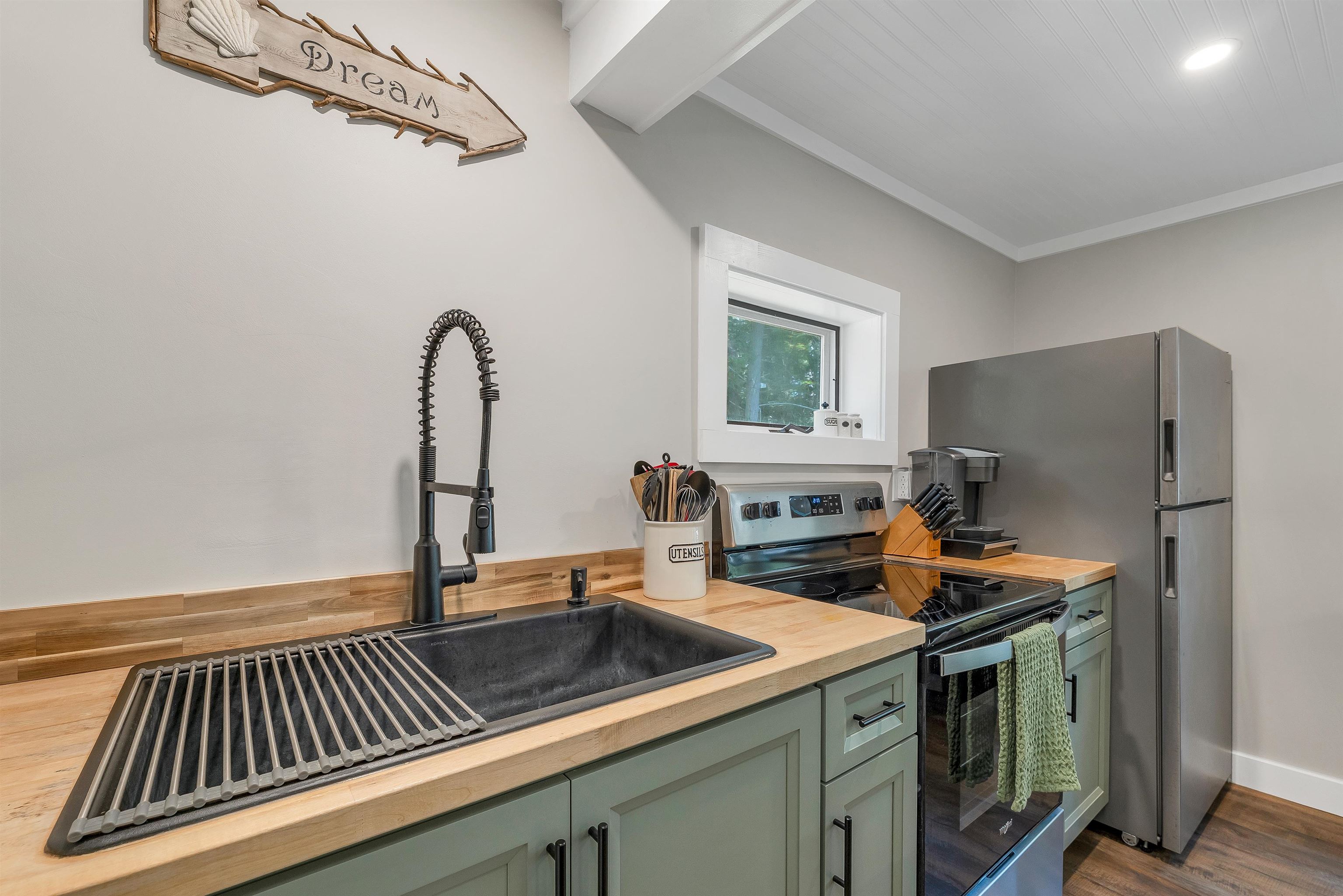 555 Stage Road Sanbornton, NH 03269 - Photo 14 of 46 Gallery Image 14