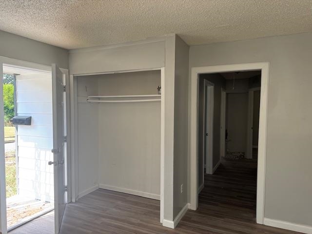 380 Elder Road Memphis, TN 38109 - Photo 3 of 9 a view of a hallway with wooden floor