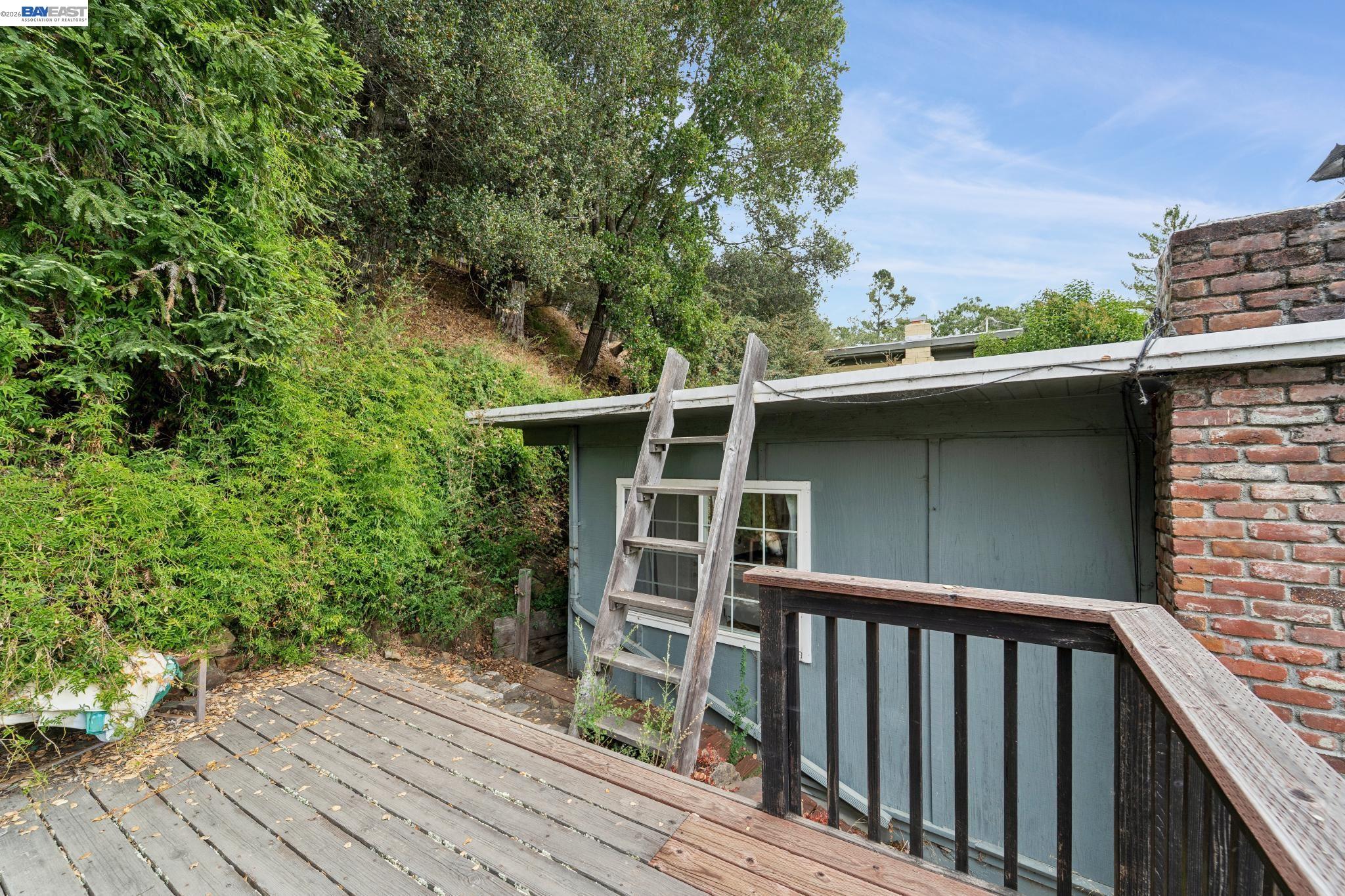 6151 Valley View Road Oakland, CA 94611 - Photo 34 of 37 Gallery Image 34