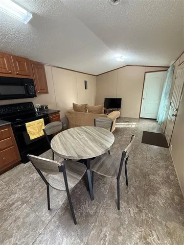 $110,000 | 1004 East Davis Street, Whitney, TX 76692