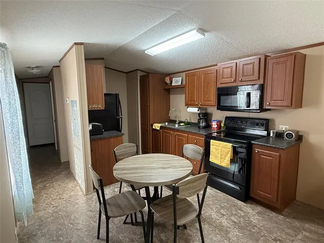 $110,000 | 1004 East Davis Street, Whitney, TX 76692