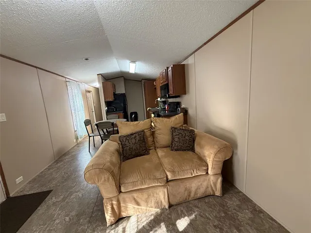 $110,000 | 1004 East Davis Street, Whitney, TX 76692