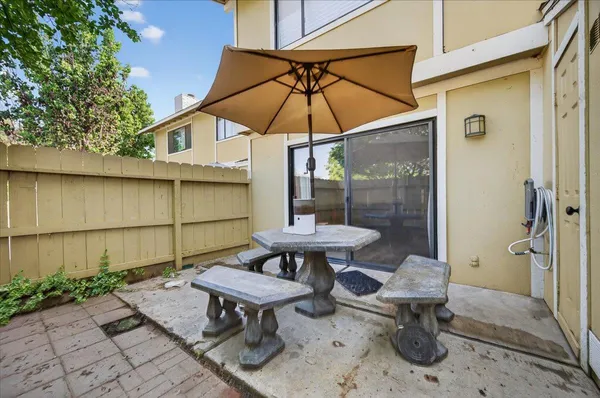 $258,000 | 4875 North Backer Avenue, Unit 143, Fresno, CA 93726