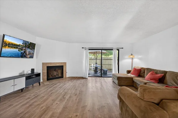 $258,000 | 4875 North Backer Avenue, Unit 143, Fresno, CA 93726