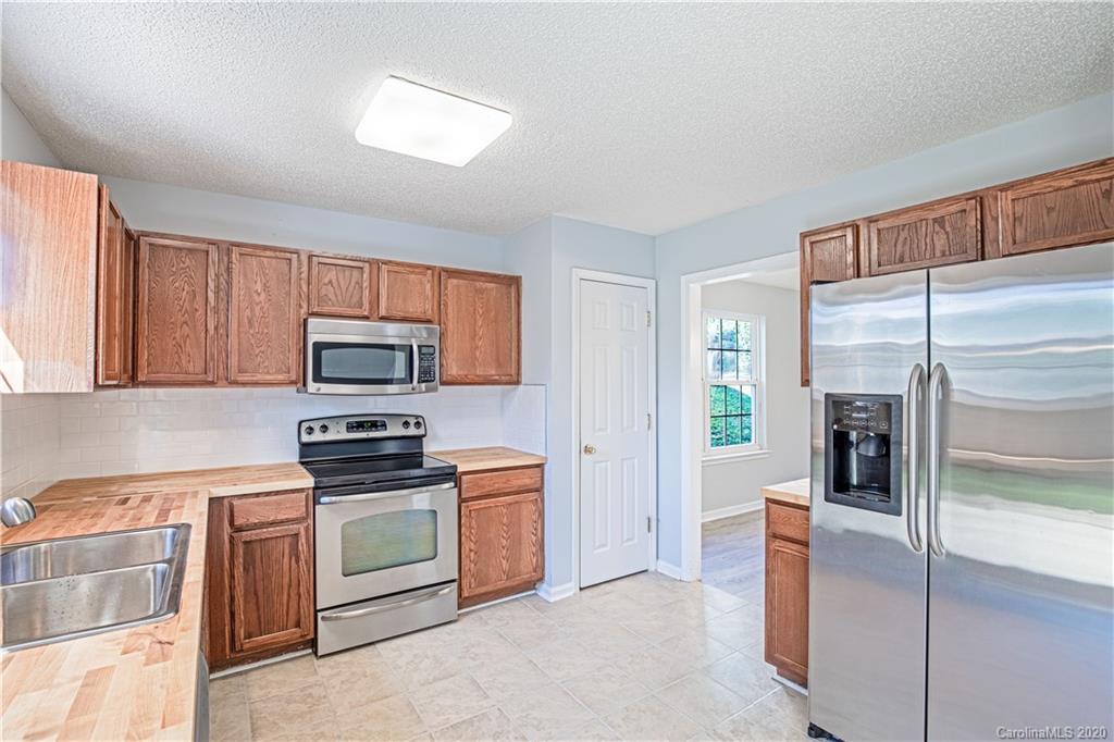 1258 Winding Path Road Lake Wylie, SC 29710 - Photo 6 of 31 Gallery Image 6