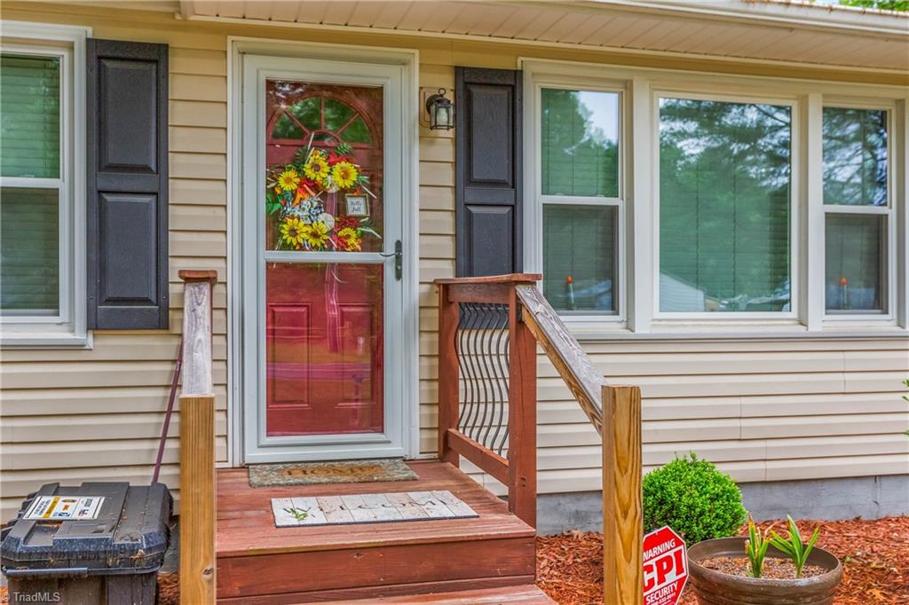 4720 Warner Road Pfafftown, NC 27040 - Photo 4 of 26