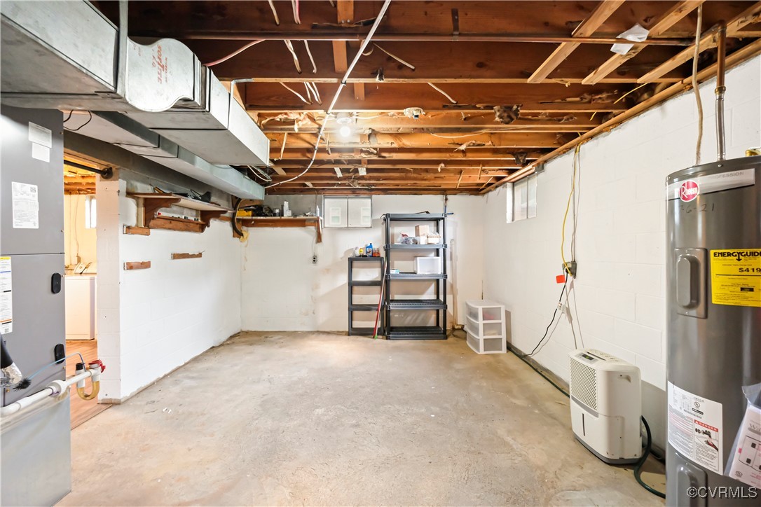 1560 Cumberland Road Farmville, VA 23901 - Photo 15 of 20 a view of a room with wooden walls