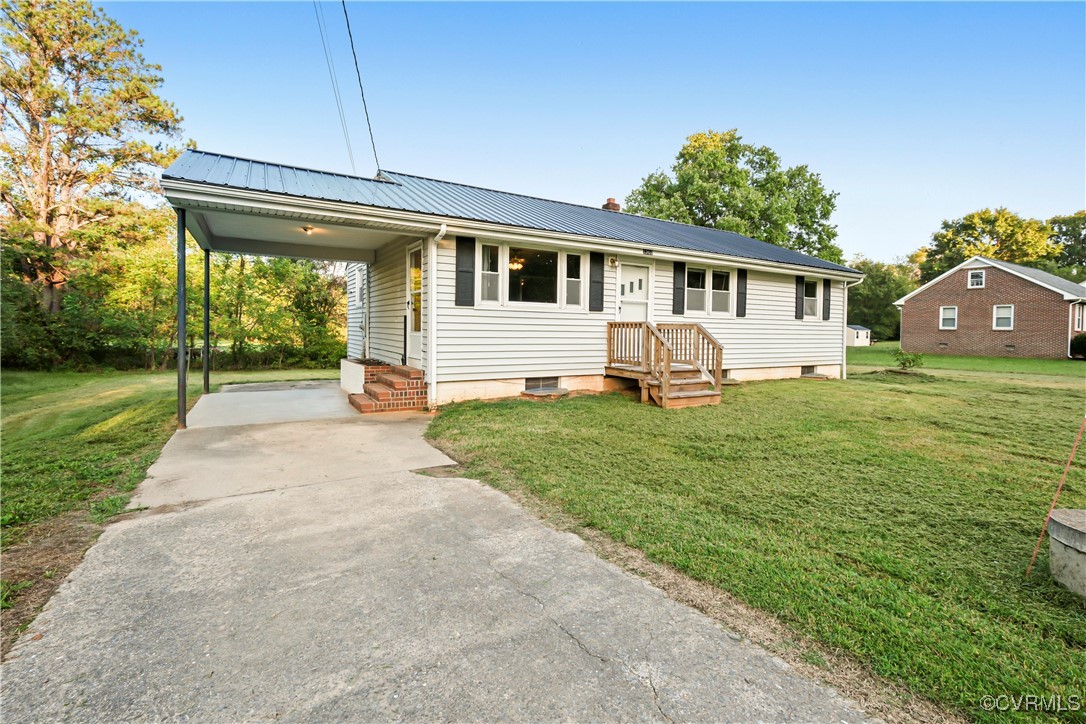 1560 Cumberland Road Farmville, VA 23901 - Photo 18 of 20 a front view of house with yard and green space