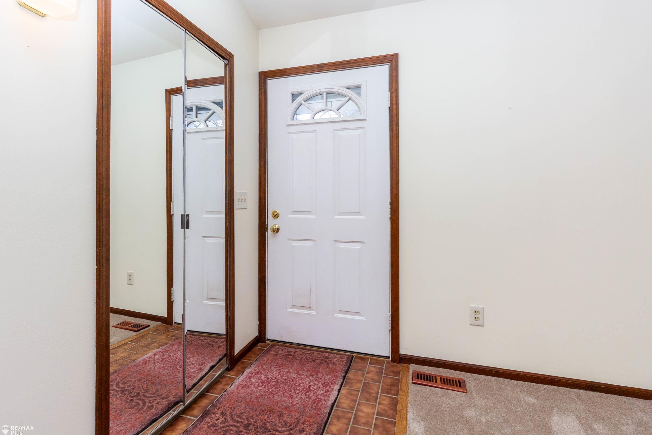 1435 Farmlane Road Lapeer, MI 48446 - Photo 6 of 47 50169172-31e979bc-4d51-40b4-a36d-918741f2cb1e.JPG