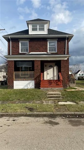 $850 | 247 Cedar Avenue, Unit 1, Sharon, PA 16146