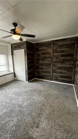 a view of room with an empty space