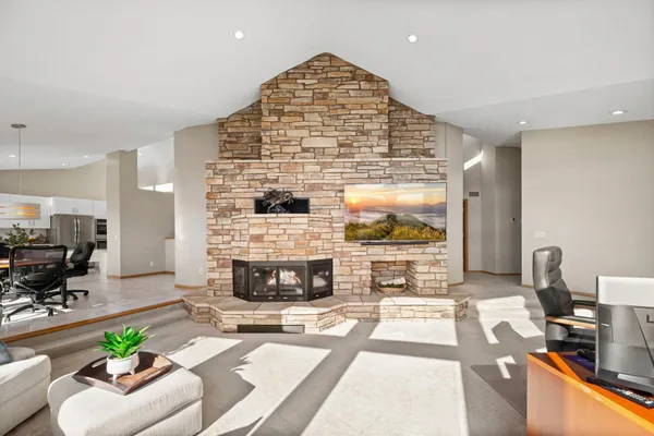 $1,495,000 | 8325 Ox Yoke Circle, Maple Plain, MN 55359