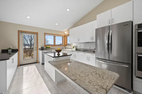 $1,495,000 | 8325 Ox Yoke Circle, Maple Plain, MN 55359