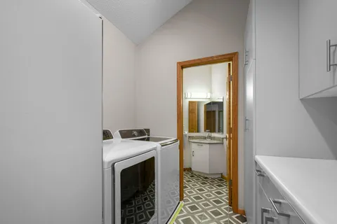 $1,495,000 | 8325 Ox Yoke Circle, Maple Plain, MN 55359