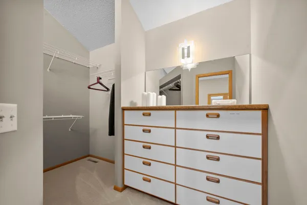 $1,495,000 | 8325 Ox Yoke Circle, Maple Plain, MN 55359