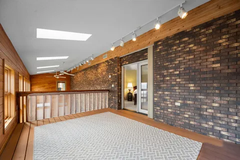 $1,495,000 | 8325 Ox Yoke Circle, Maple Plain, MN 55359