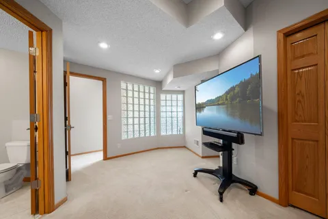 $1,395,000 | 8325 Ox Yoke Circle, Maple Plain, MN 55359