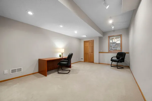 $1,495,000 | 8325 Ox Yoke Circle, Maple Plain, MN 55359