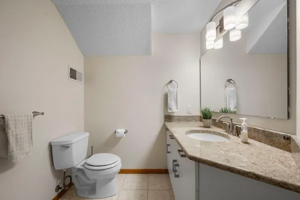 $1,495,000 | 8325 Ox Yoke Circle, Maple Plain, MN 55359