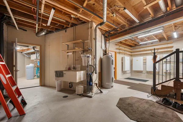 $1,495,000 | 8325 Ox Yoke Circle, Maple Plain, MN 55359