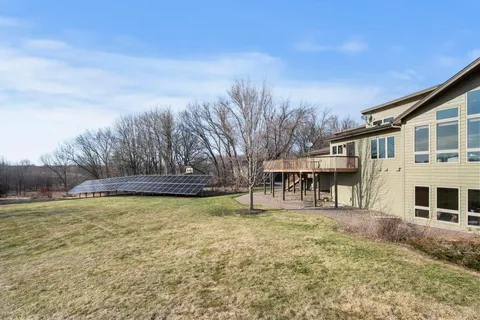 $1,395,000 | 8325 Ox Yoke Circle, Maple Plain, MN 55359