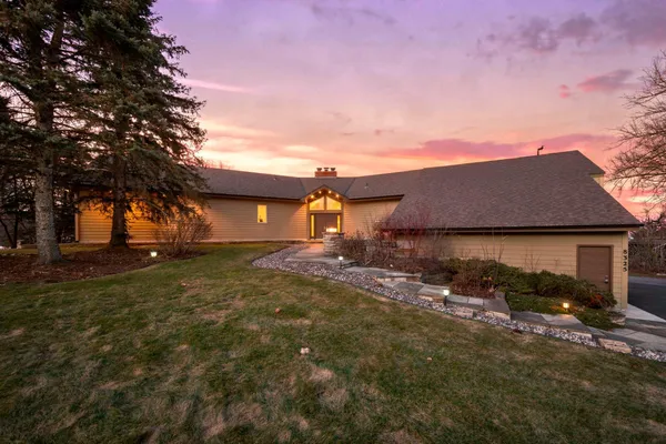 $1,495,000 | 8325 Ox Yoke Circle, Maple Plain, MN 55359