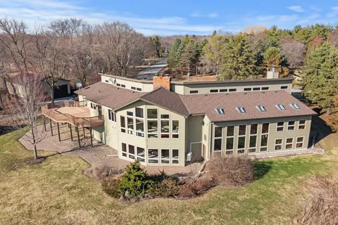 $1,395,000 | 8325 Ox Yoke Circle, Maple Plain, MN 55359