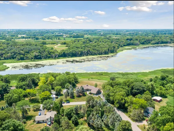 $1,495,000 | 8325 Ox Yoke Circle, Maple Plain, MN 55359