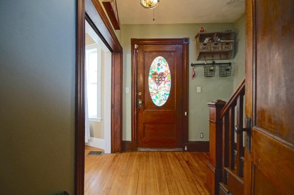 51 Raddin Grove Avenue Lynn, MA 01905 - Photo 11 of 18 Gallery Image 11